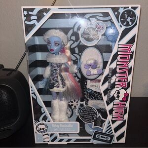 Monster High Abbey Bominable Doll - Creeproduction